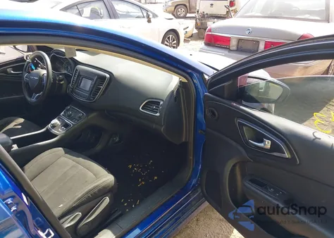 2015 Chrysler 200 Limited из США, поврежденный, VIN 1C3CCCAB3FN739112